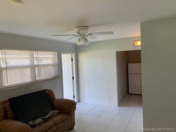 4th image of 5550 NE 20th Ter #4