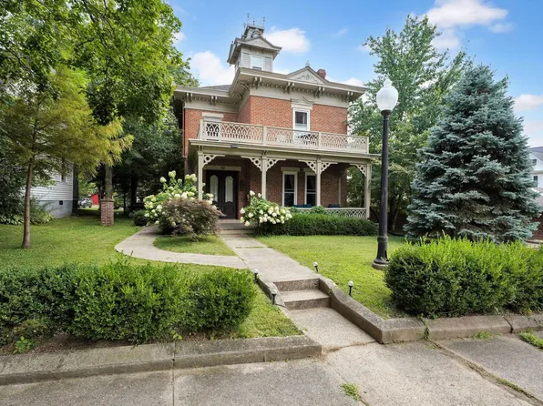 119 W 3rd St, Mount Carmel, IL 62863