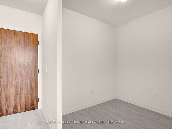 2nd image of 509 Dundas St W #219