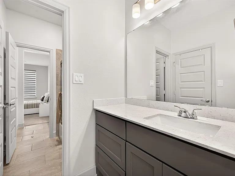 2506 Falling Fig Ln — Photo 35