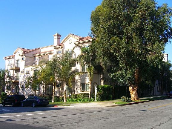 2nd image of 565 E San Jose Ave APT 304