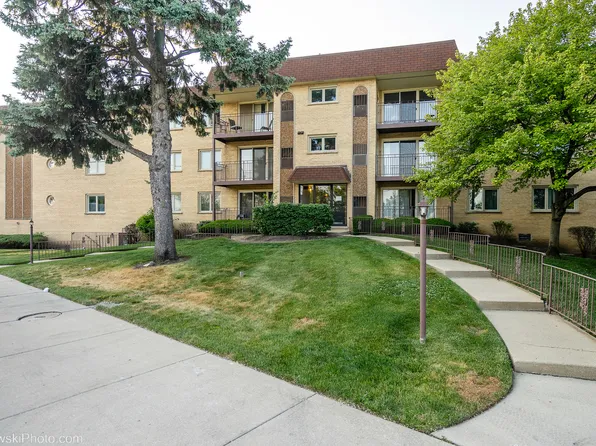 6440 W Devon Ave APT 201, Chicago, IL 60631