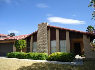5323 Kalmia Dr, Las Vegas, NV 89103