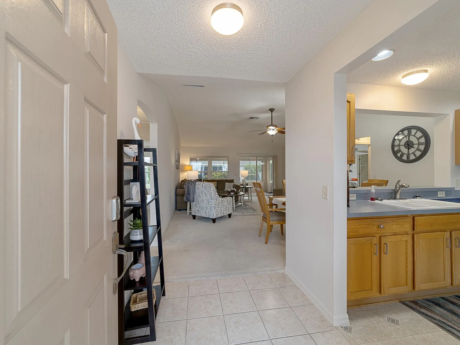 3 bed, 1518 sqft, $2,300 — Photo 3