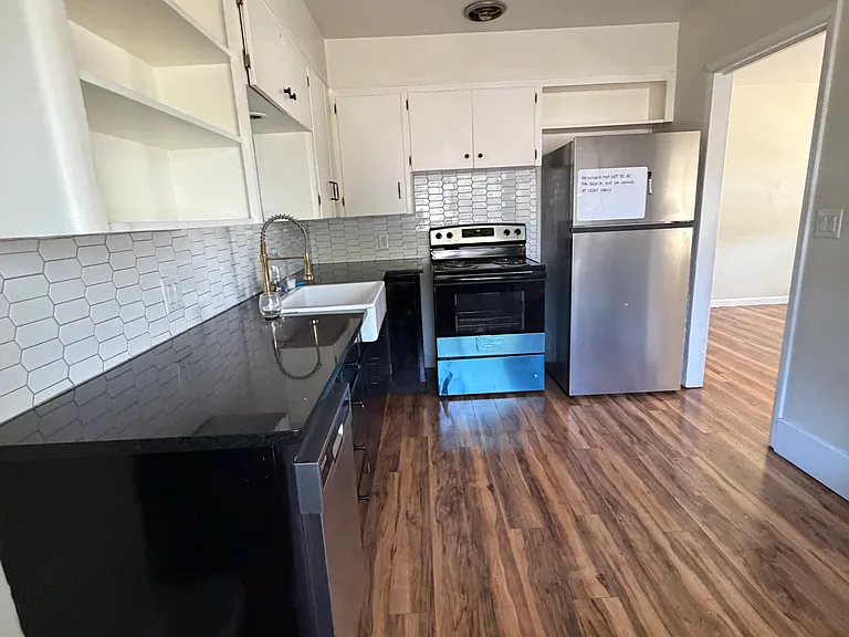 519 W Milwaukee Dr — Photo 11