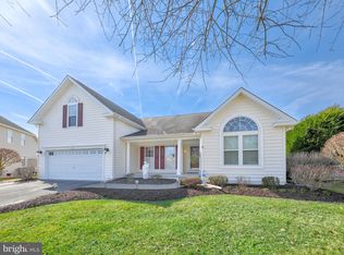 12 Bay Pine Dr, Ocean View, DE 19970