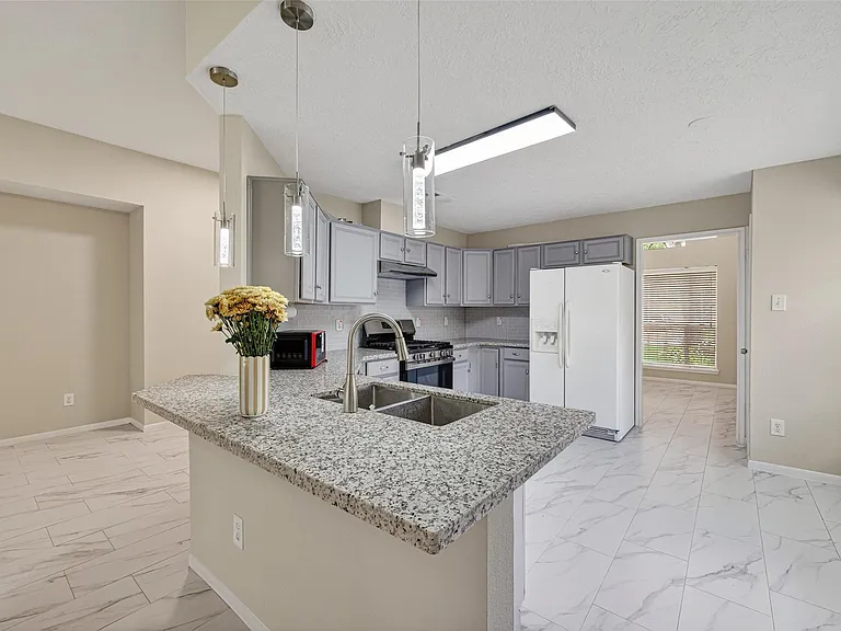16514 Camino Del Sol Dr — Photo 12