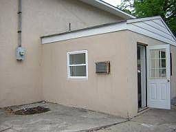 2nd image of 835 Ringwood Ave