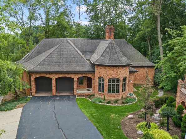 4665 Rue Street Michelle, West Bloomfield, MI 48323
