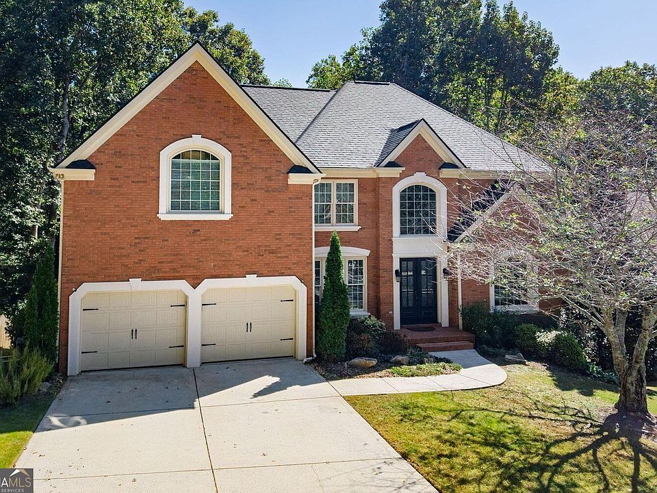 1st image of 290 Edwardton Ct
