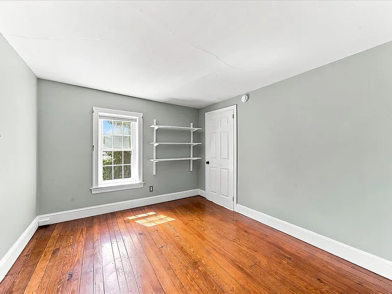122 E Miner St — Photo 23