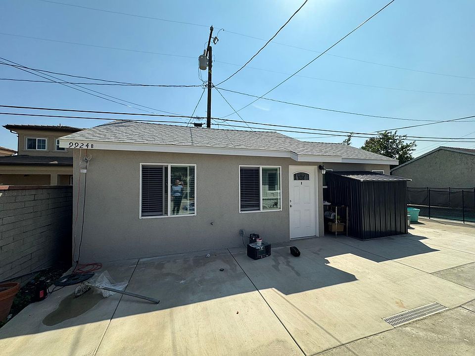 1st image of 9924 Bogue St