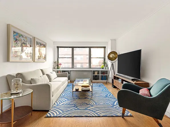 10 W 15th St APT 1021, Manhattan, NY 10011
