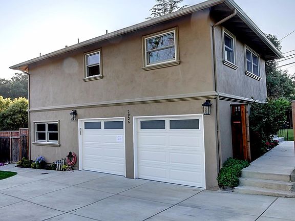 5th image of 2926 McGarvey Ave