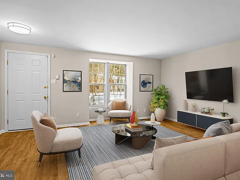67 Dorchester Cir — Photo 4
