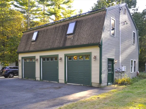 1679 Bedford St, Bridgewater, MA 02324