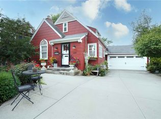715 W 9th St S, Newton, IA 50208
