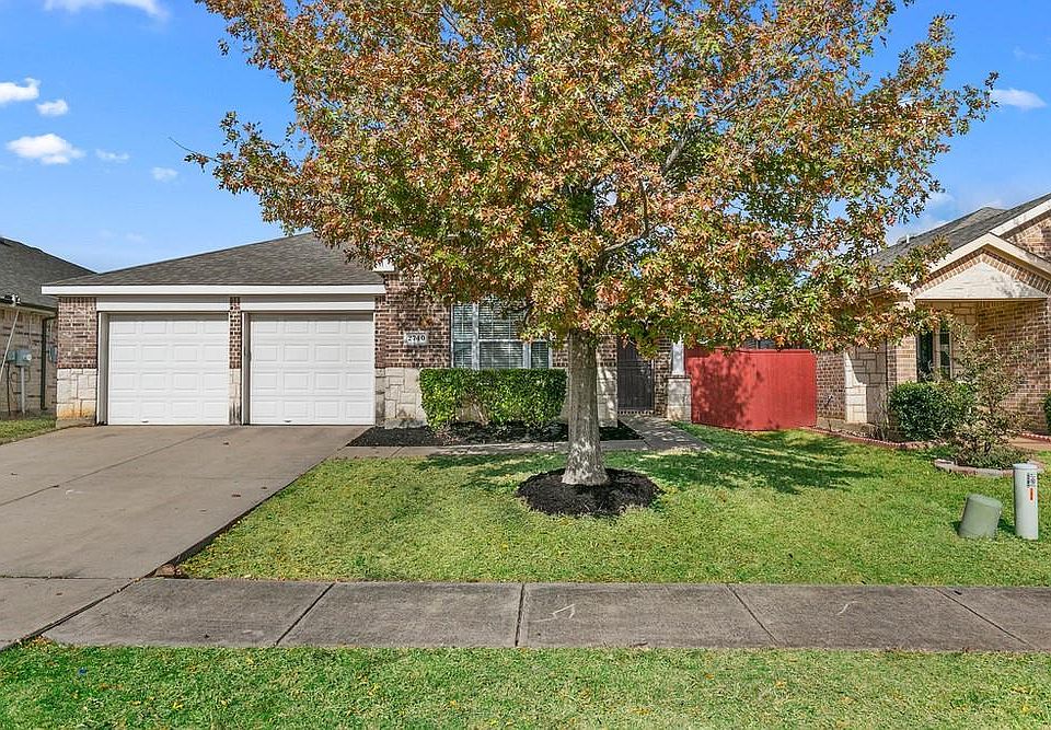 1st image of 2740 Triple Crown Ln