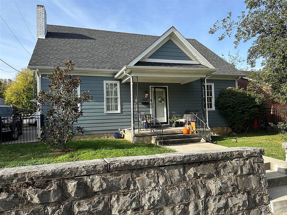 2nd image of 521 E 13th Ave