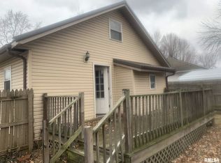 1204 N 13th St, Herrin, IL 62948