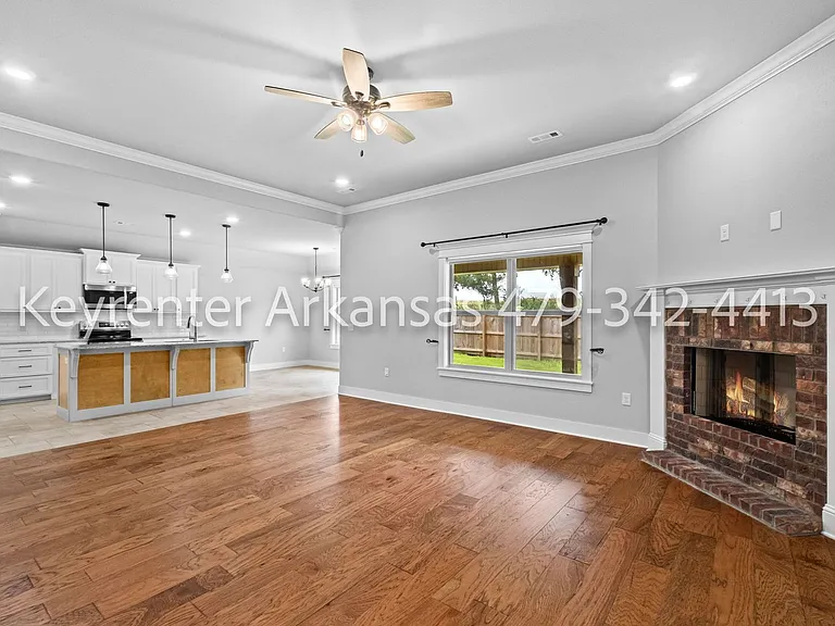 800 E Fallon St — Photo 6