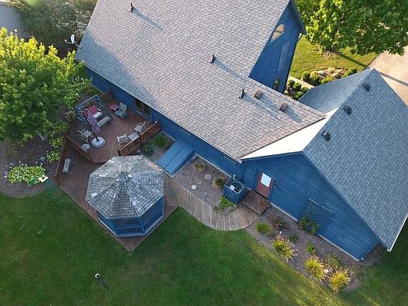 2nd image of 4125 Menlo Park Ln