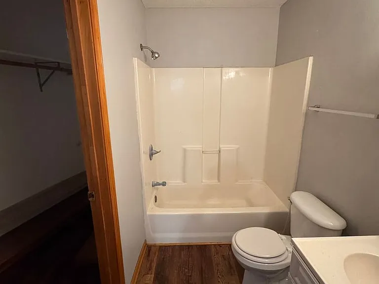 1616 Edgecombe Ave — Photo 5