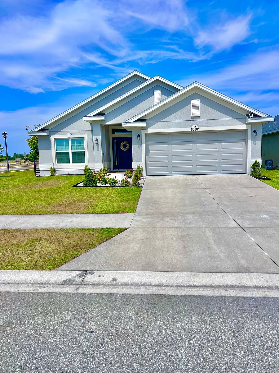 Building Photo - 4592 Sagefield Dr