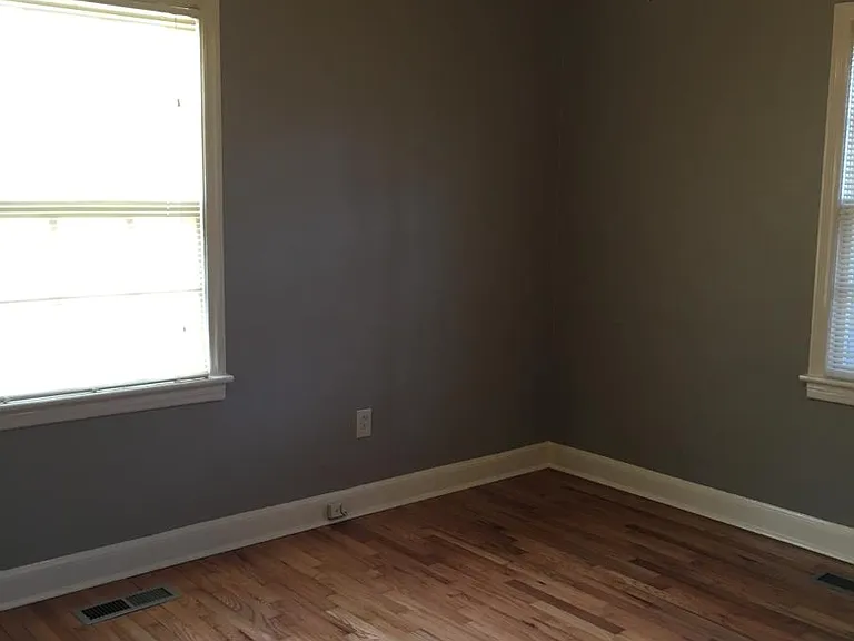 2403 Poincianna St SW — Photo 7