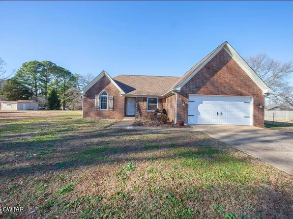 10 Fairview Dr, Humboldt, TN 38343