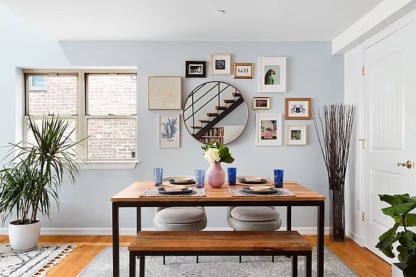 Sold by Compass | media 18