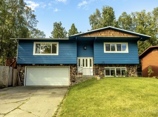 3900 Laron Ln, Anchorage, AK 99504