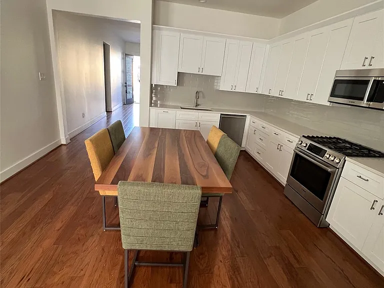 10330 Grove Row Ave — Photo 12
