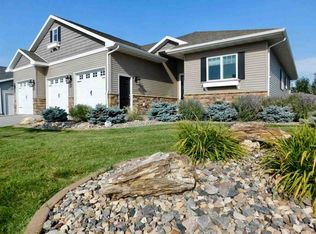 2628 17th St NW, Minot, ND 58703