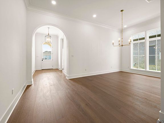 5th image of 8628 Hattic St