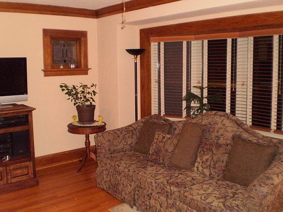 2nd image of 17380 W Greenfield Ave