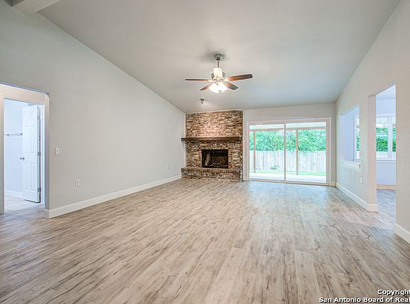 4th image of 13310 El Mirador St