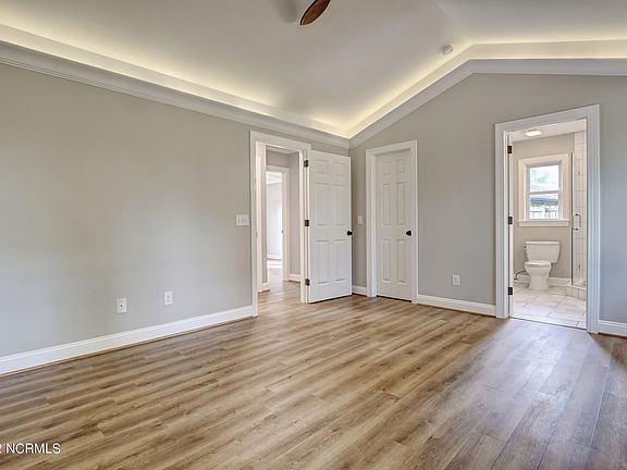 4th image of 4122 Glen Arbor Dr