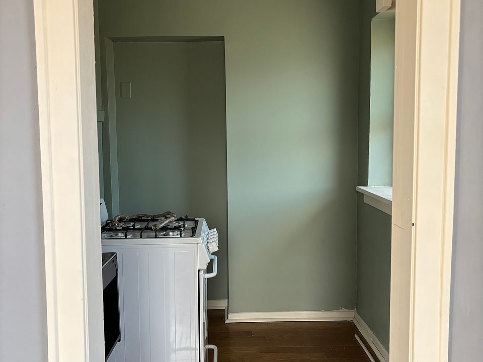 1st image of 1247 C St #1