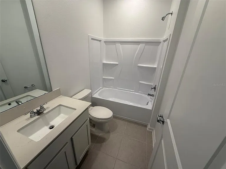 4813 Katrina Dr — Photo 16