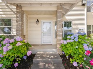 2927 NE Division St #101, Gresham, OR 97030