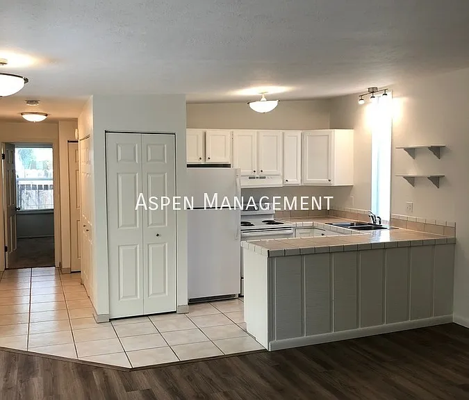 6913 Totara Pl — Photo 1