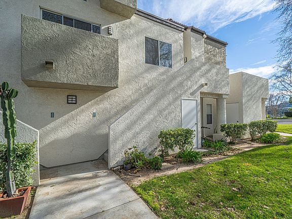2nd image of 24401 Valle Del Oro Unit 204