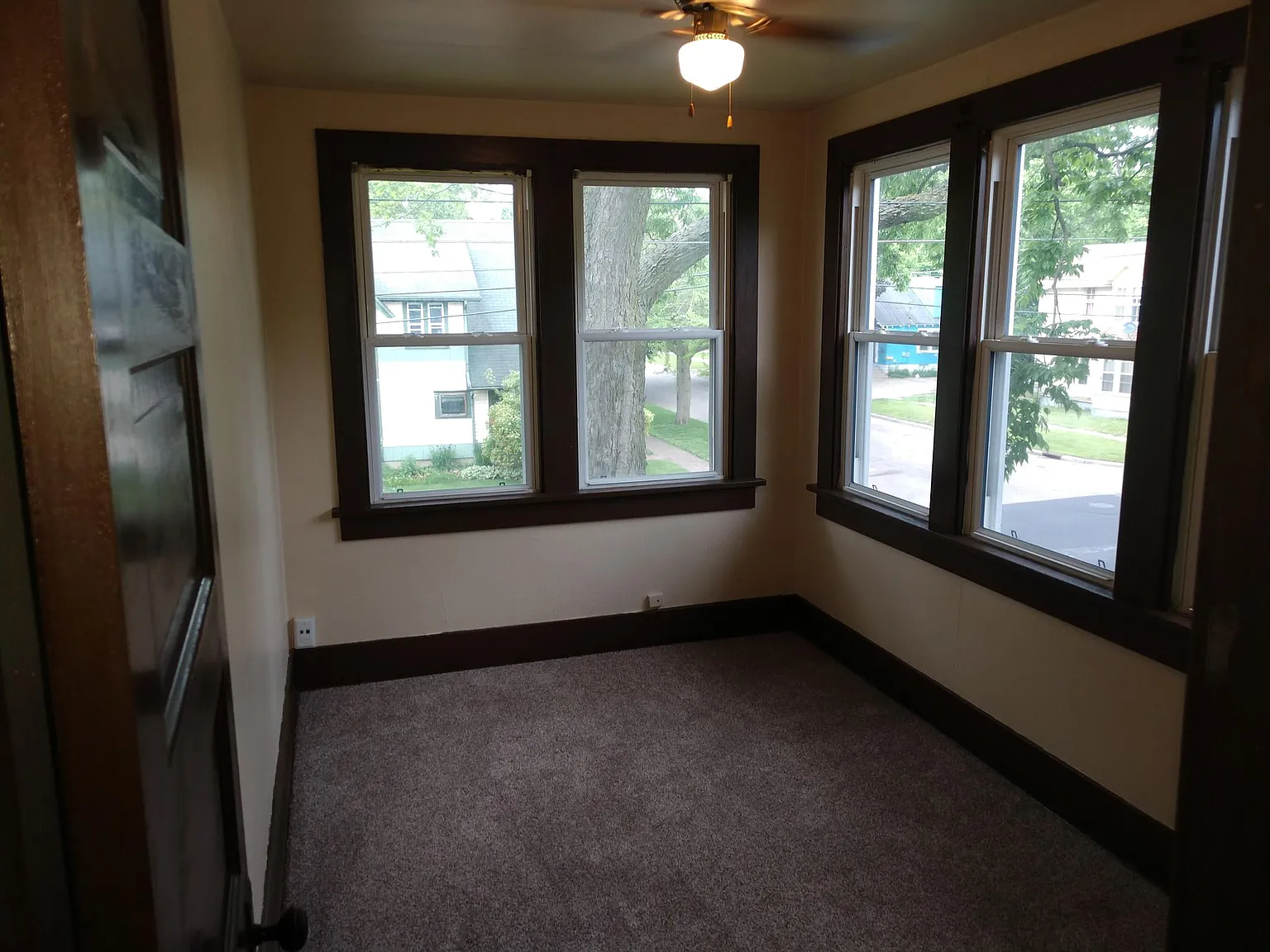 2 bed, $950 — Photo 3