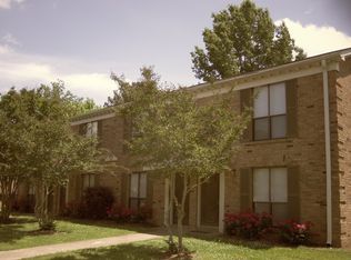 1016 Louisville Rd #F, Starkville, MS 39759