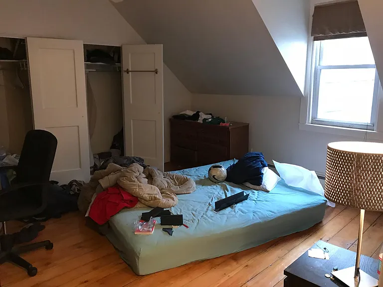 321 Athens St — Photo 14