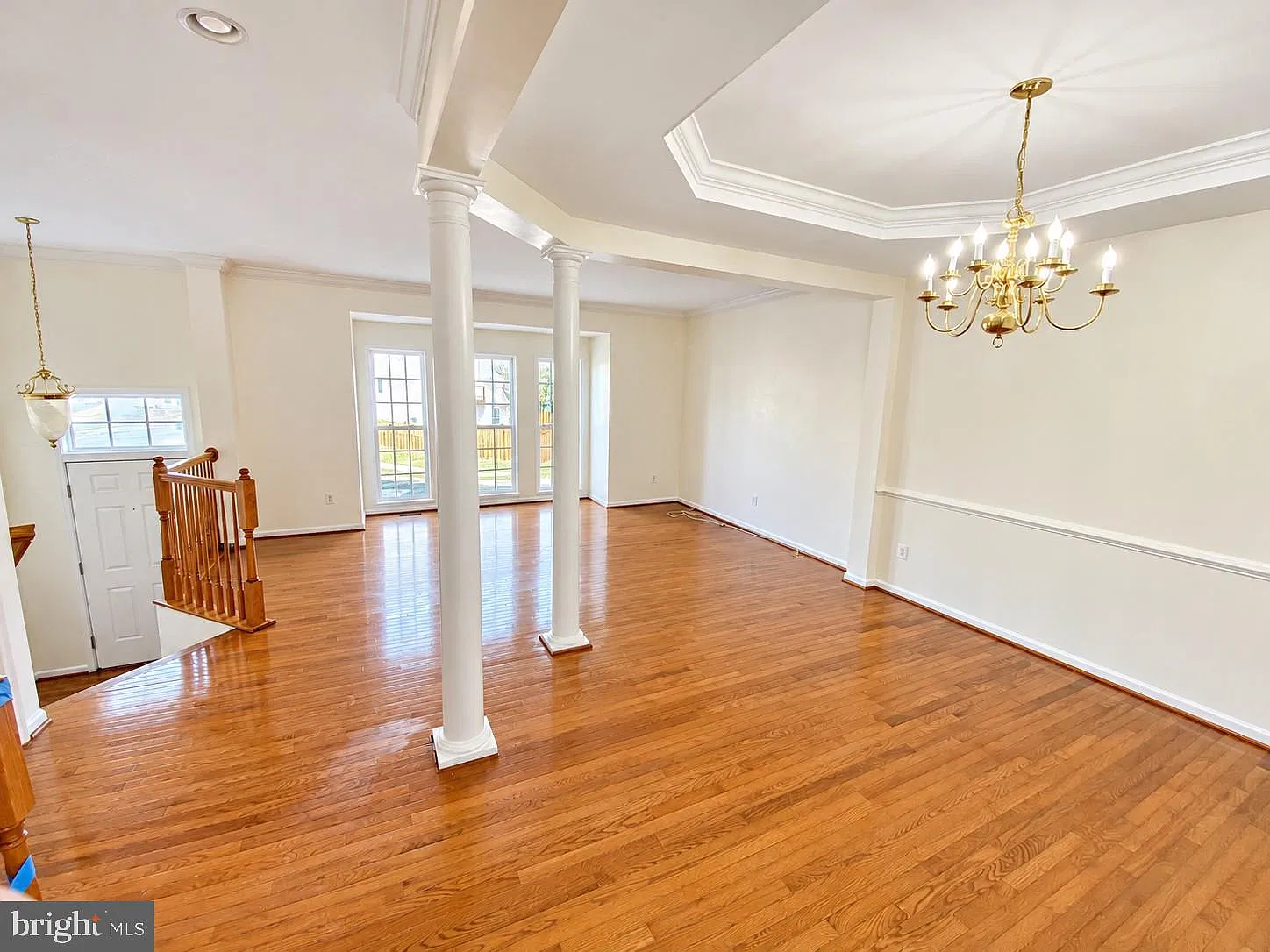 3 bed, 3.5 bath, 2588 sqft, $3,250 — Photo 2