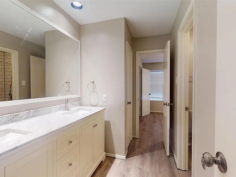 2331 Barrington Place Dr — Photo 37
