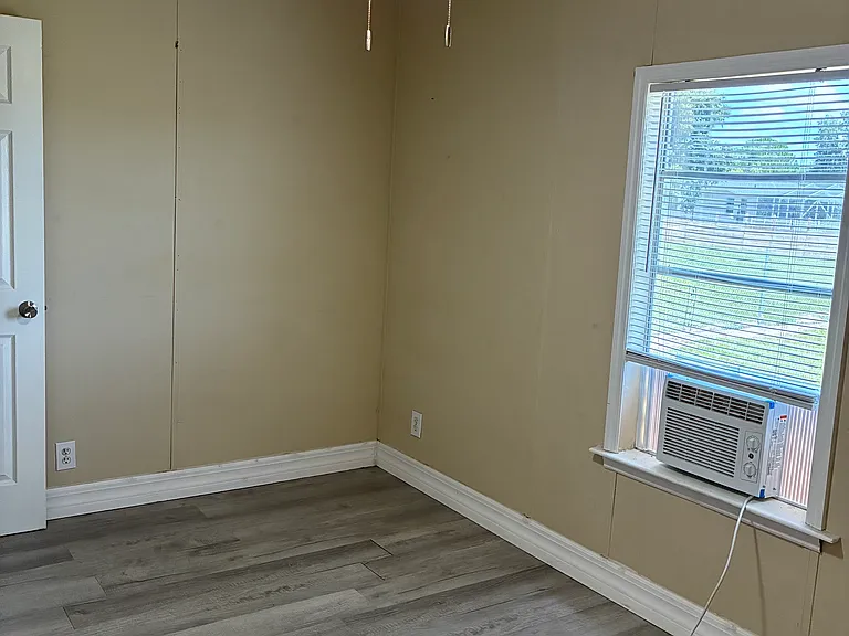 1714 Kenneth Ln — Photo 19