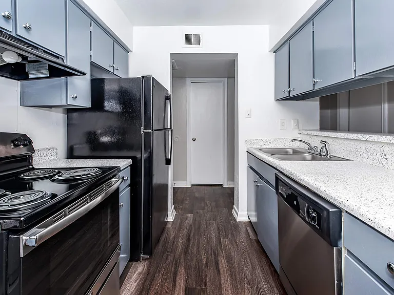 Bayou Park Apartments — Photo 80